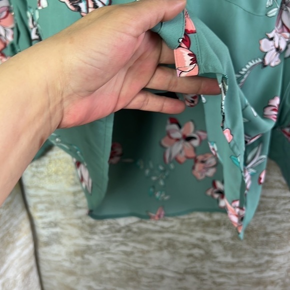 Candie's Mint Green Floral Button Down Blouse Size XL - Picture 8 of 16